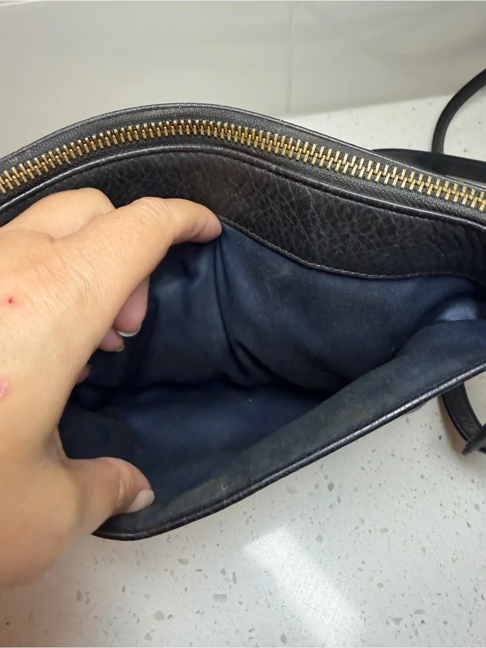 Coach Madison East/West Swingpack crossbody bag purse black pebbled leather